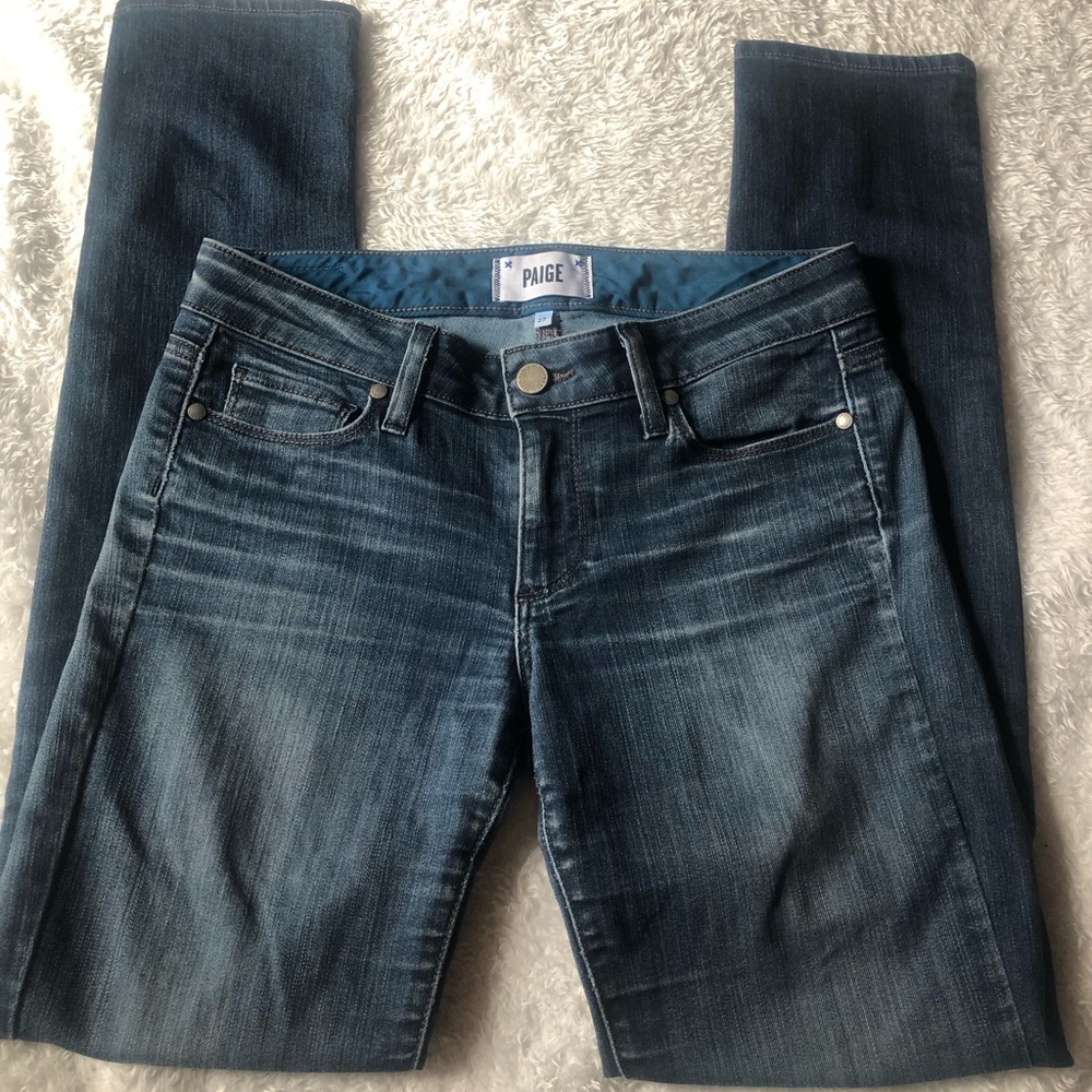 Skinny dark wash Paige jeans - flaw